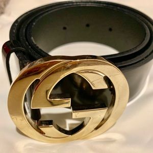 Authentic Gucci belt size 80 with duster